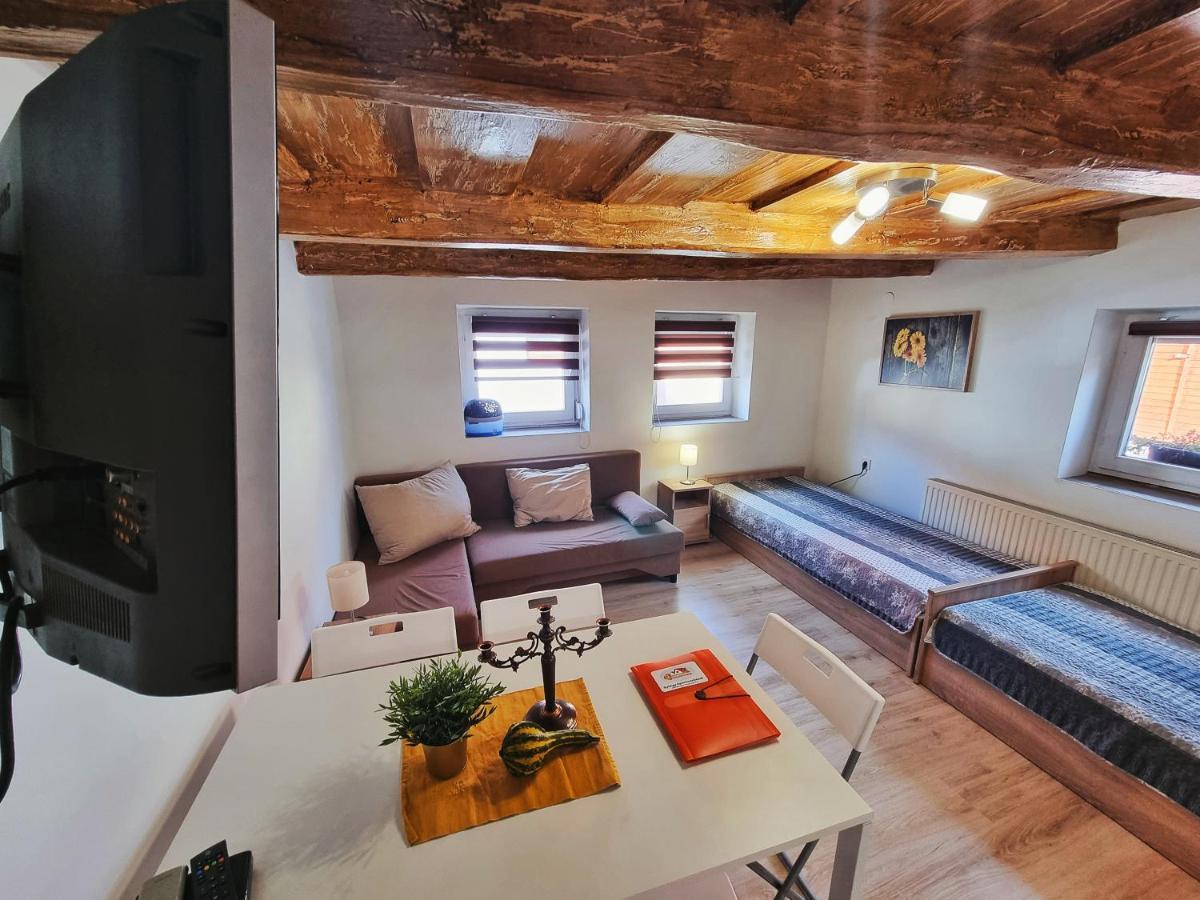 GyöngyösGyongy Apartmanhazak公寓 外观 照片